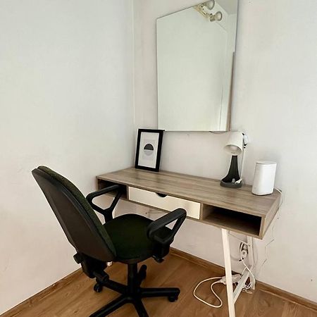 Comfy, Nice And Small Room In Краков Экстерьер фото