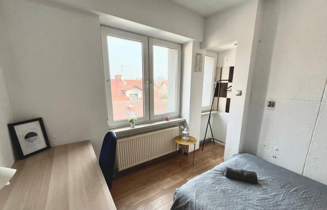 Comfy, Nice And Small Room In Краков Экстерьер фото